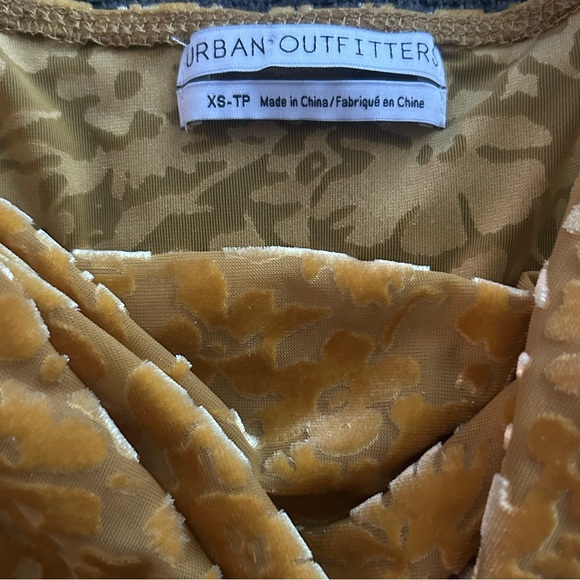 Urban Outfitters Floral Velvet Tank Top - Picture 4 of 4